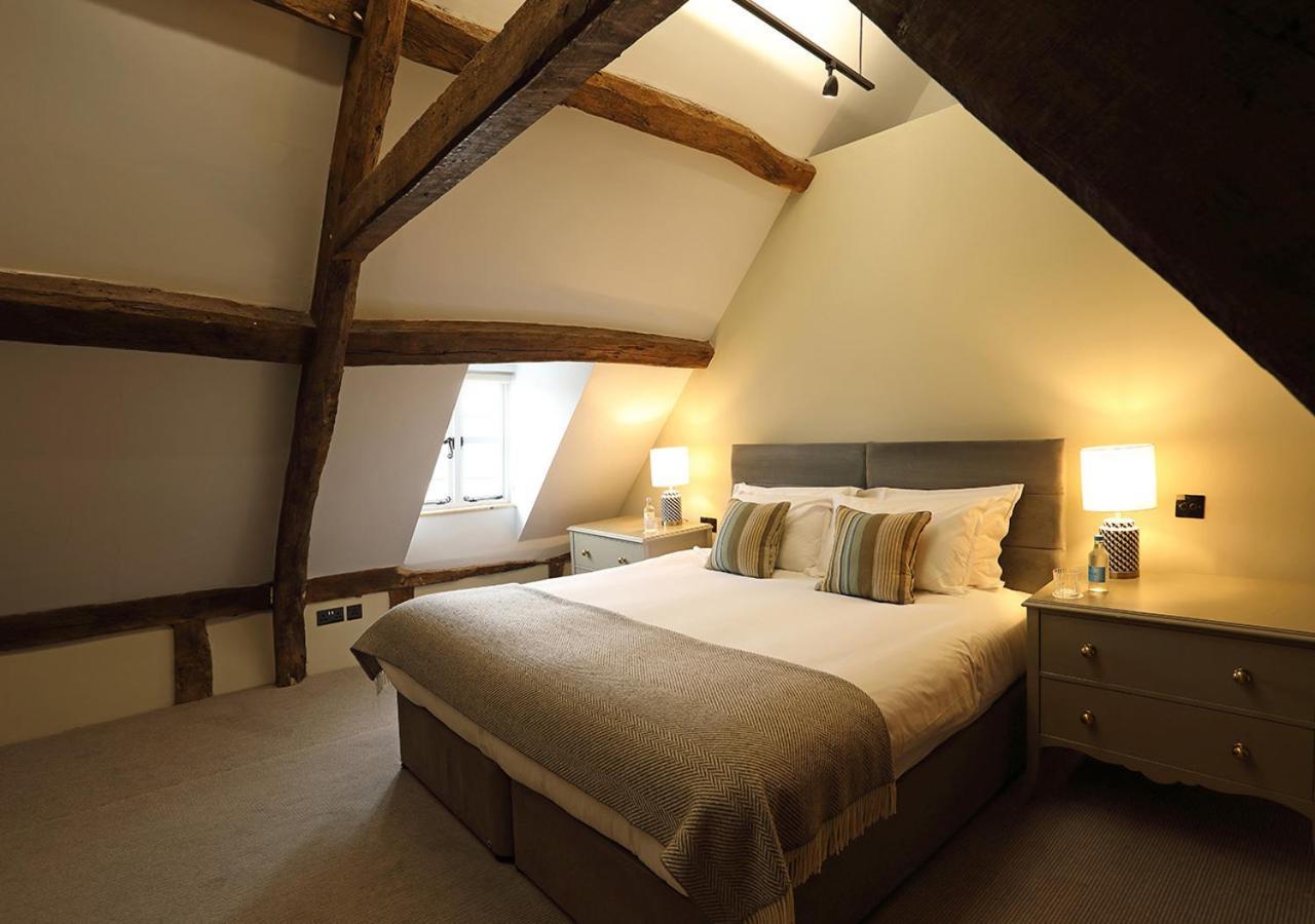 Kings Head Hotel سيرنسيستر المظهر الخارجي الصورة