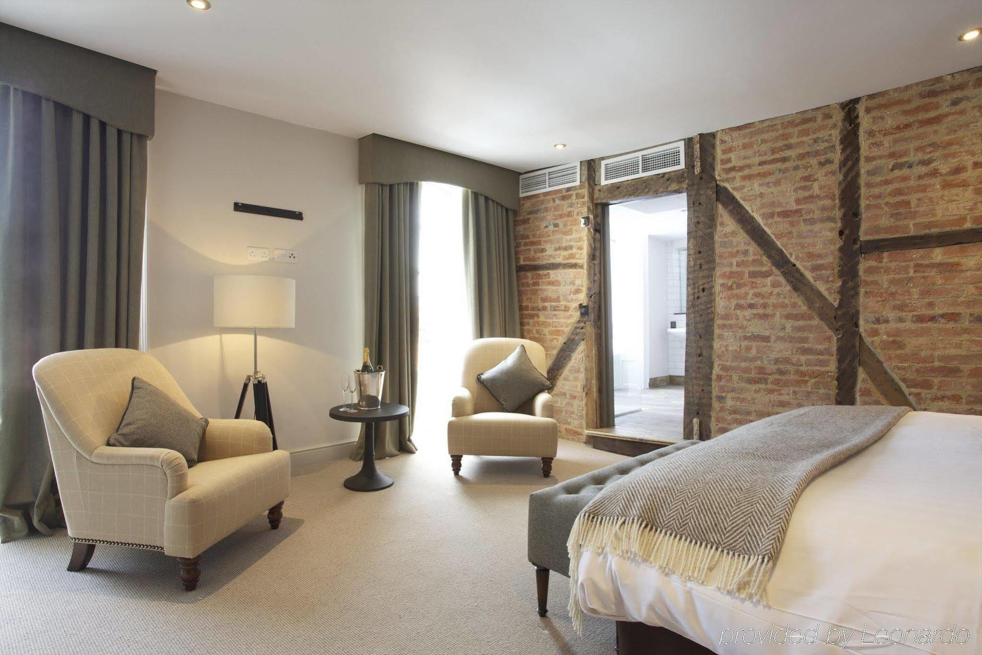Kings Head Hotel سيرنسيستر المظهر الخارجي الصورة
